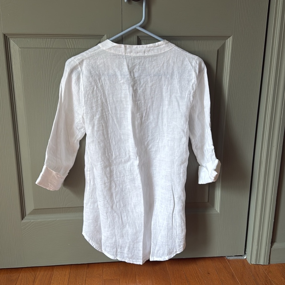 Button-up Blouse - Picture 2 of 3